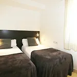 Classbedroom Gothic Ramblas برشلونة