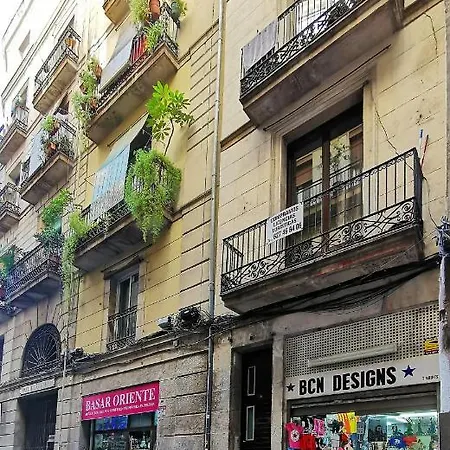 Classbedroom Gothic Ramblas * Barcelona